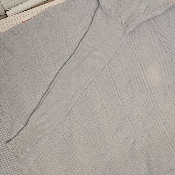 Leo and Sage cashmere sweater light teal green  M - Picture 13 of 15